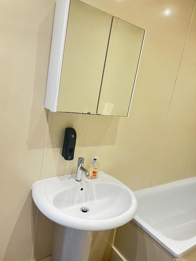 Entire New Flat With View To River Yare, H7 Great Yarmouth Exterior foto