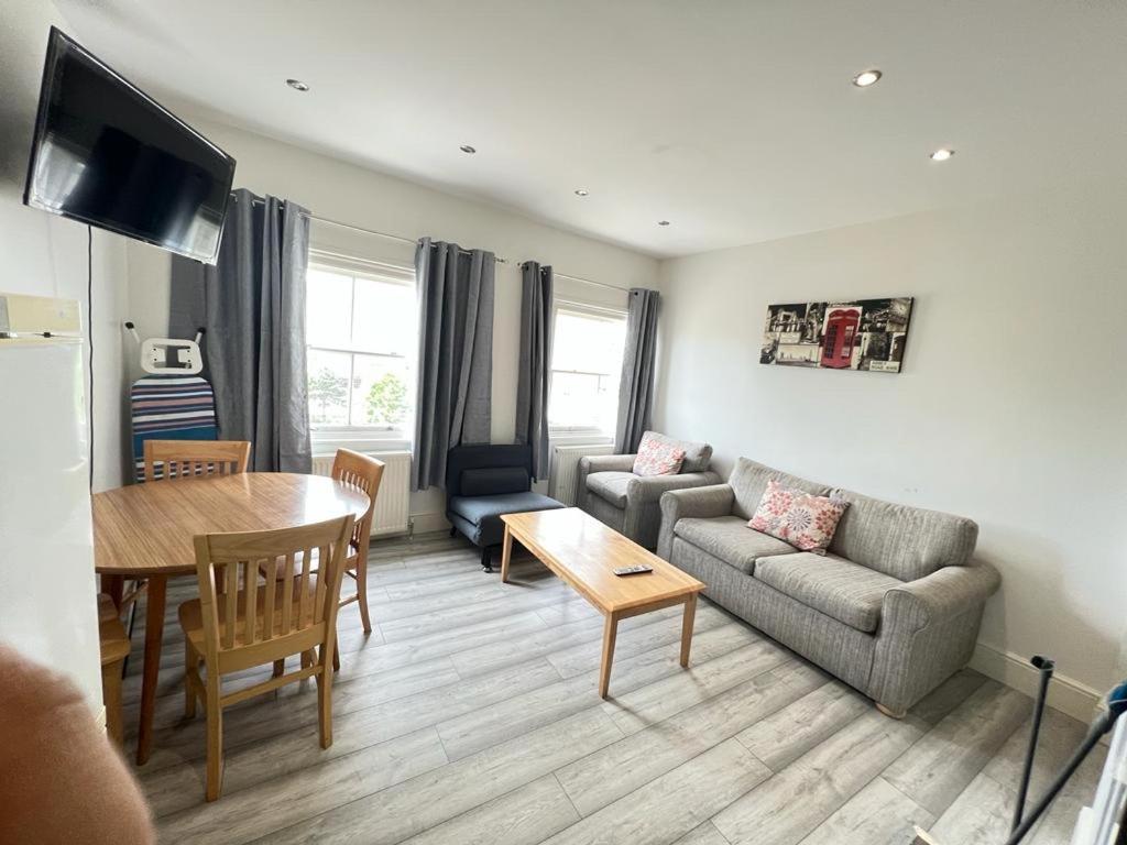 Entire New Flat With View To River Yare, H7 Great Yarmouth Exterior foto